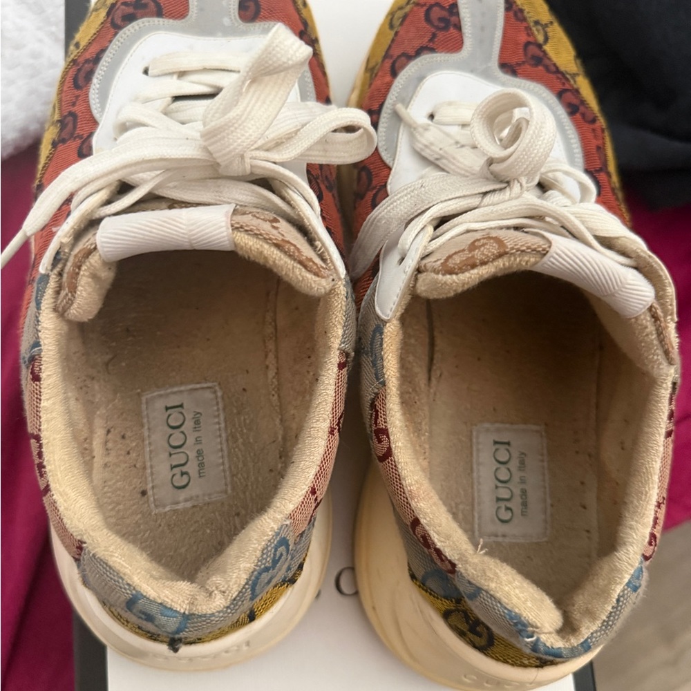 Mans Colorful Logo Sneakers - Picture 5 of 6
